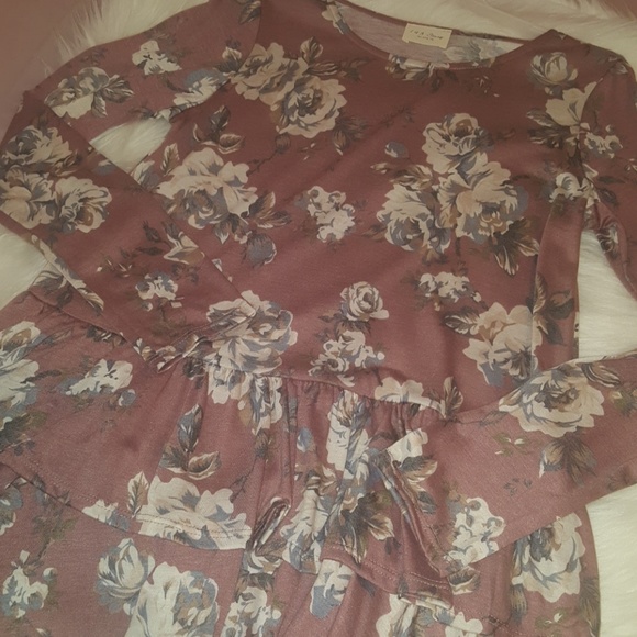 Small Mauve Floral Long Sleeve  Ruffle Top . - Picture 3 of 4